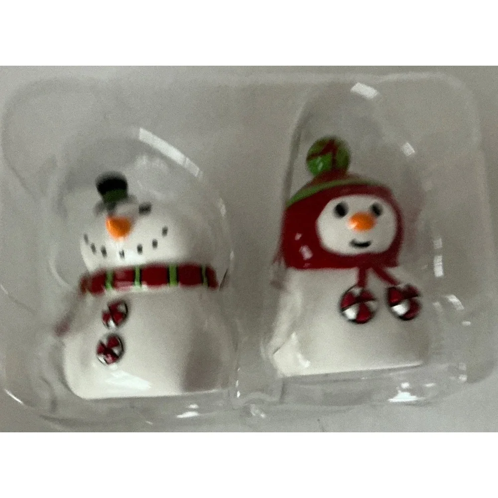Snowman Salt and Pepper Shakers Ceramic Christmas Holiday Winter Decor Set
